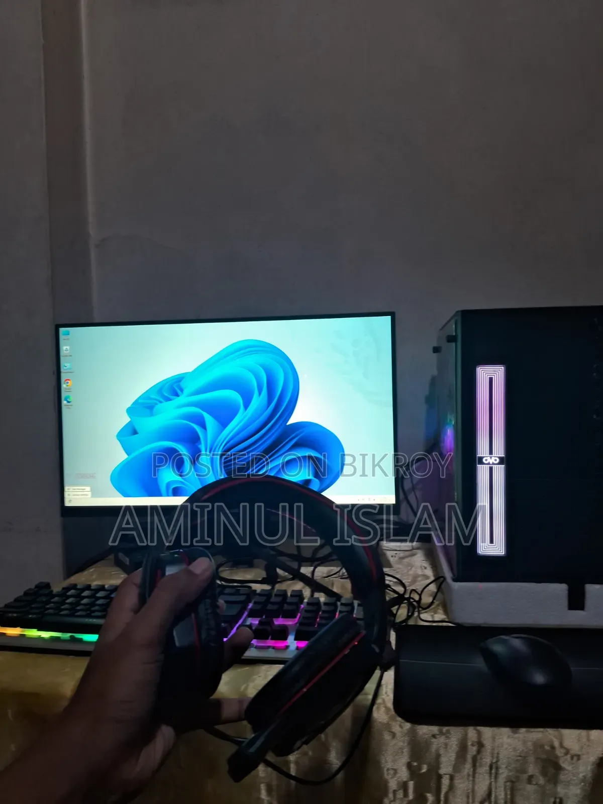 New Gigabyte GB-BKi3HA-7100 8GB Intel Core i5 SSHD (Hybrid) 128GB