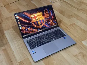 Laptop Asus 3GB Intel SSD 256GB