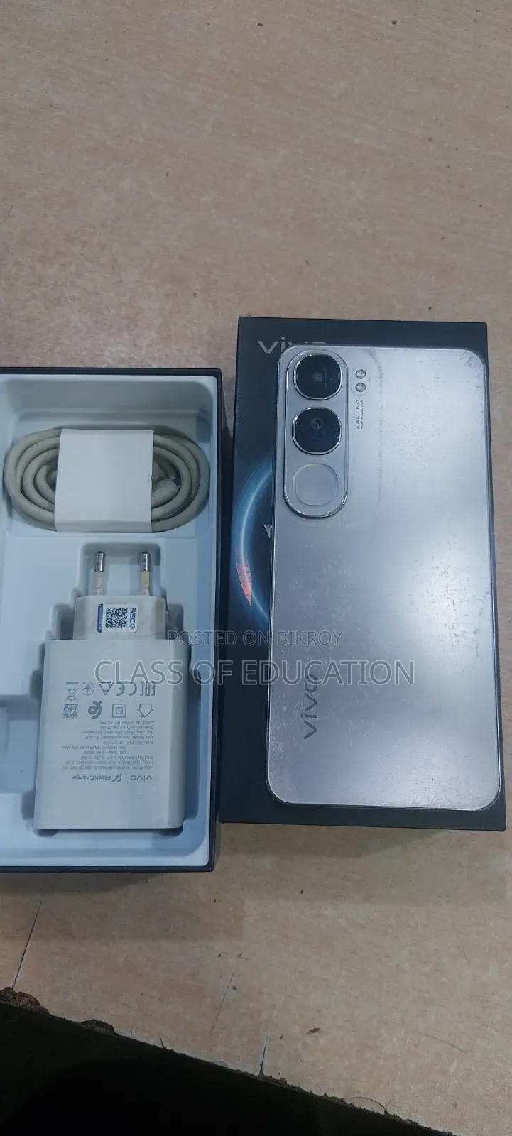 Vivo V40 Lite 256 GB Silver