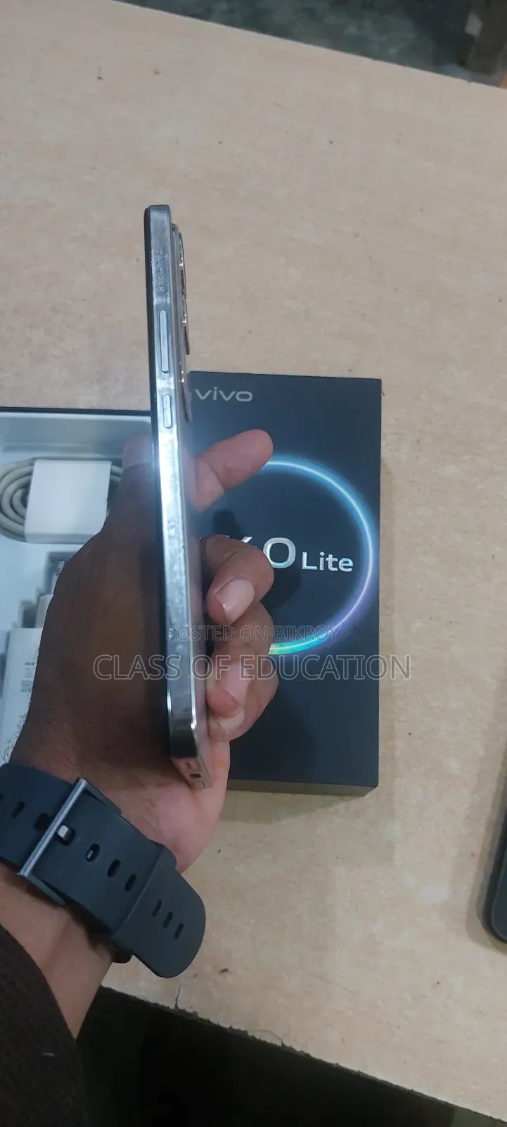 Vivo V40 Lite 256 GB Silver
