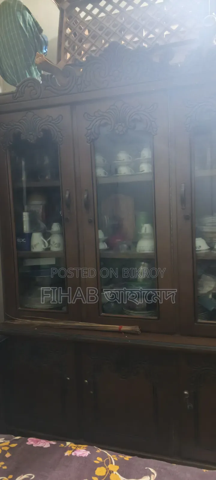 মালোসিয়ান কাঠের দেয়াল সুকেজ