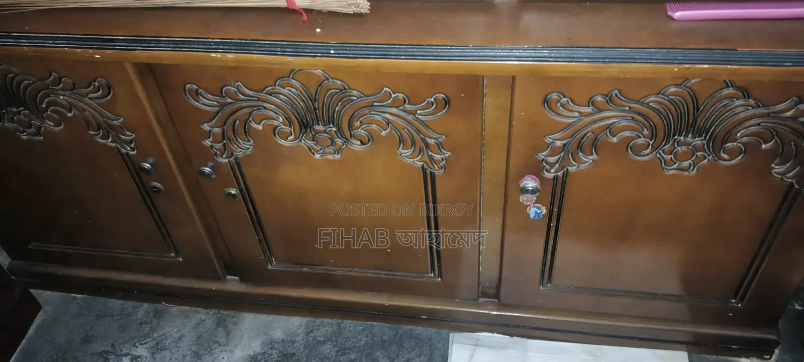 মালোসিয়ান কাঠের দেয়াল সুকেজ