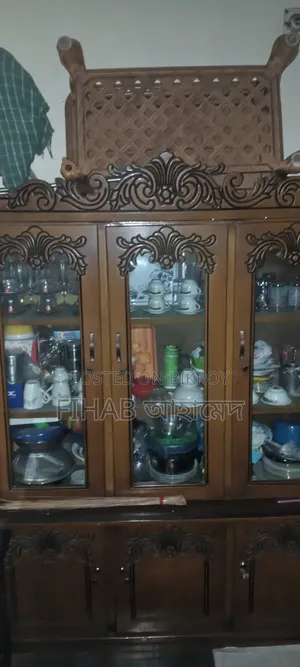 মালোসিয়ান কাঠের দেয়াল সুকেজ