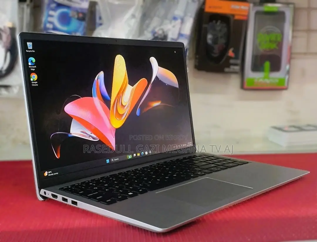 Laptop Dell 4GB Intel SSD 500GB