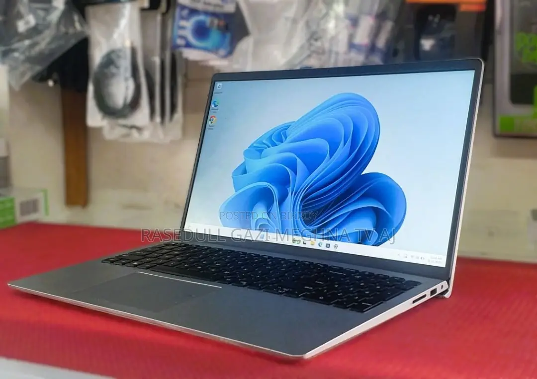 Laptop Dell 4GB Intel SSD 500GB