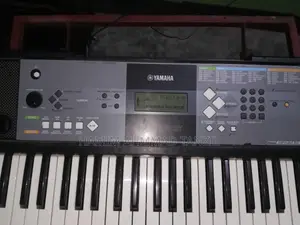Keyboard for sale. Completely like new. Yamaha PSR - E233