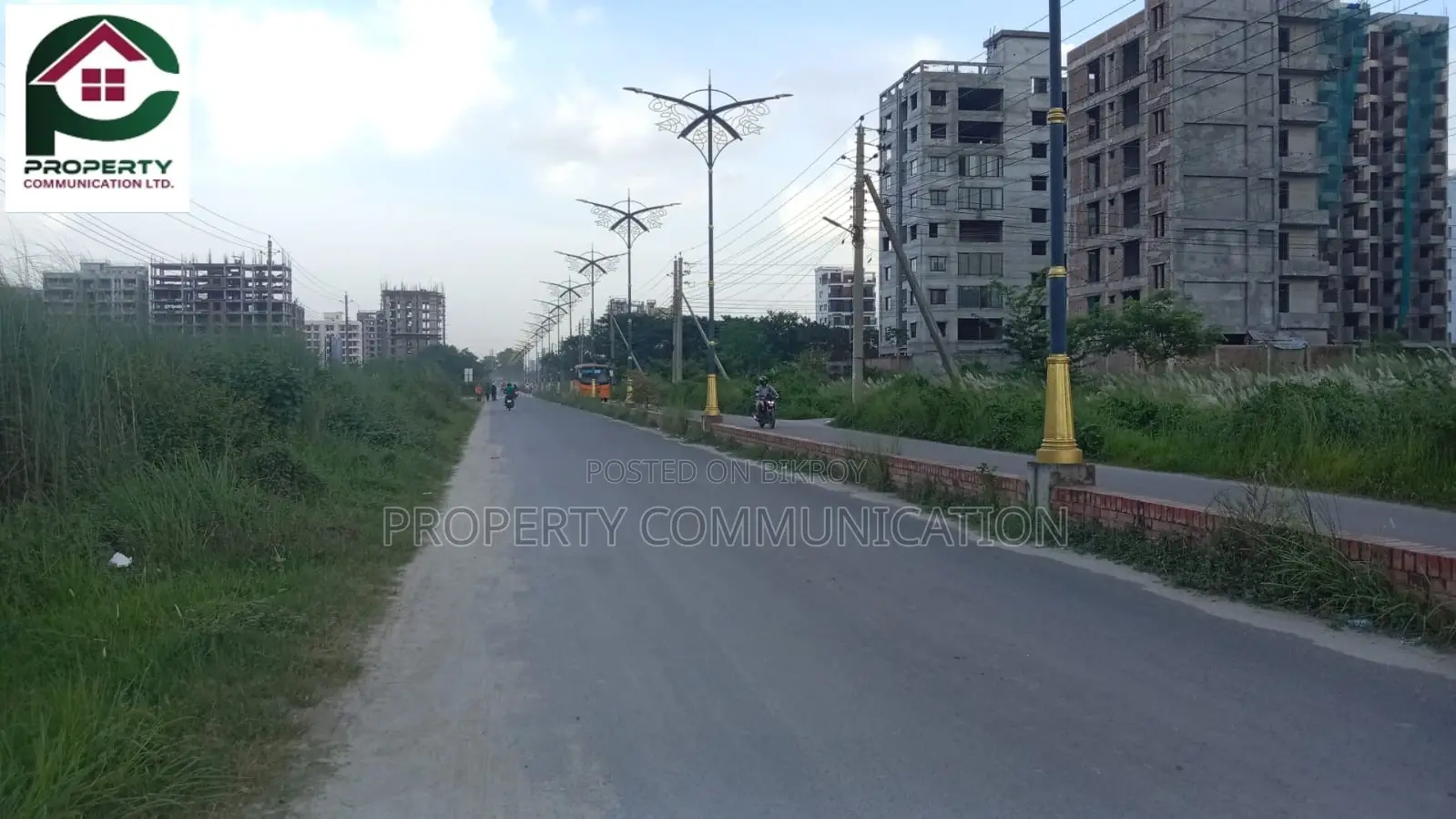Exclusive- North Facing 5 Katha Plot at Basundhara, Block- J