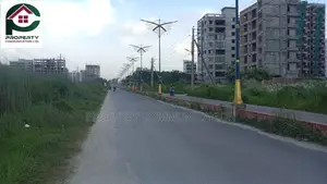 Exclusive- North Facing 5 Katha Plot at Basundhara, Block- J