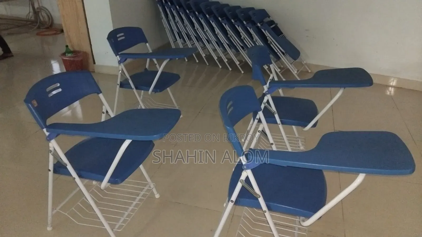 ফোল্ডিং স্টুডেন্ট চেয়ার
