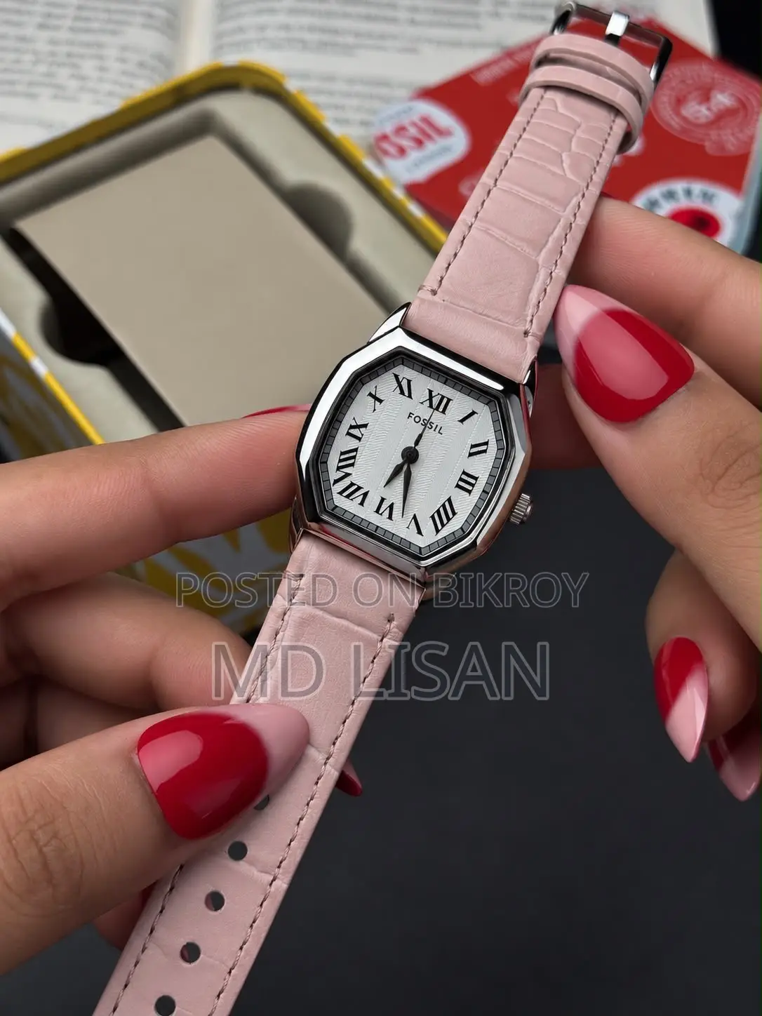 Elegant Fossil Women’s Luxury Wrist Watch