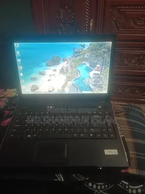 Laptop Dell Vostro 15 3520 8GB SSD 256GB