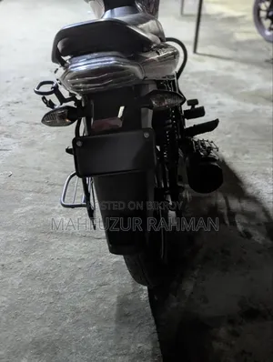 বাজাজ ডিসকভার ১২৫ ২০২১ রেড