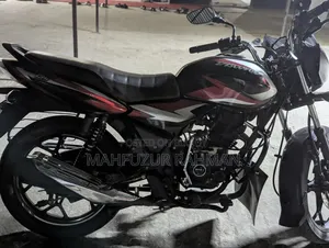 বাজাজ ডিসকভার ১২৫ ২০২১ রেড