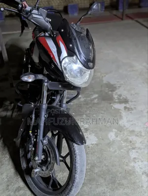 বাজাজ ডিসকভার ১২৫ ২০২১ রেড