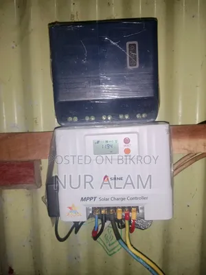 Luminous 10A Solar Charge Controller