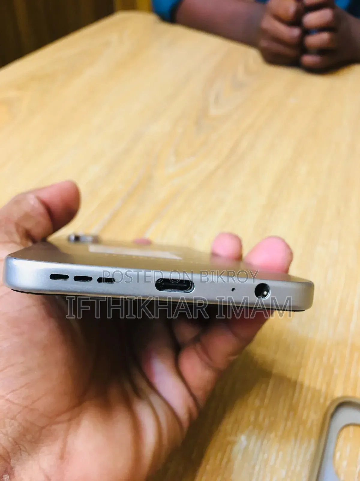টেকনো স্পার্ক ৪০ প্রো ১২৮ জিবি নীল