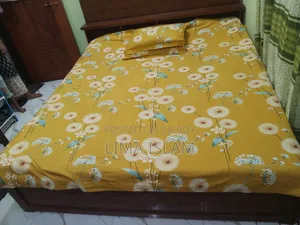 Wooden Bed 6/7