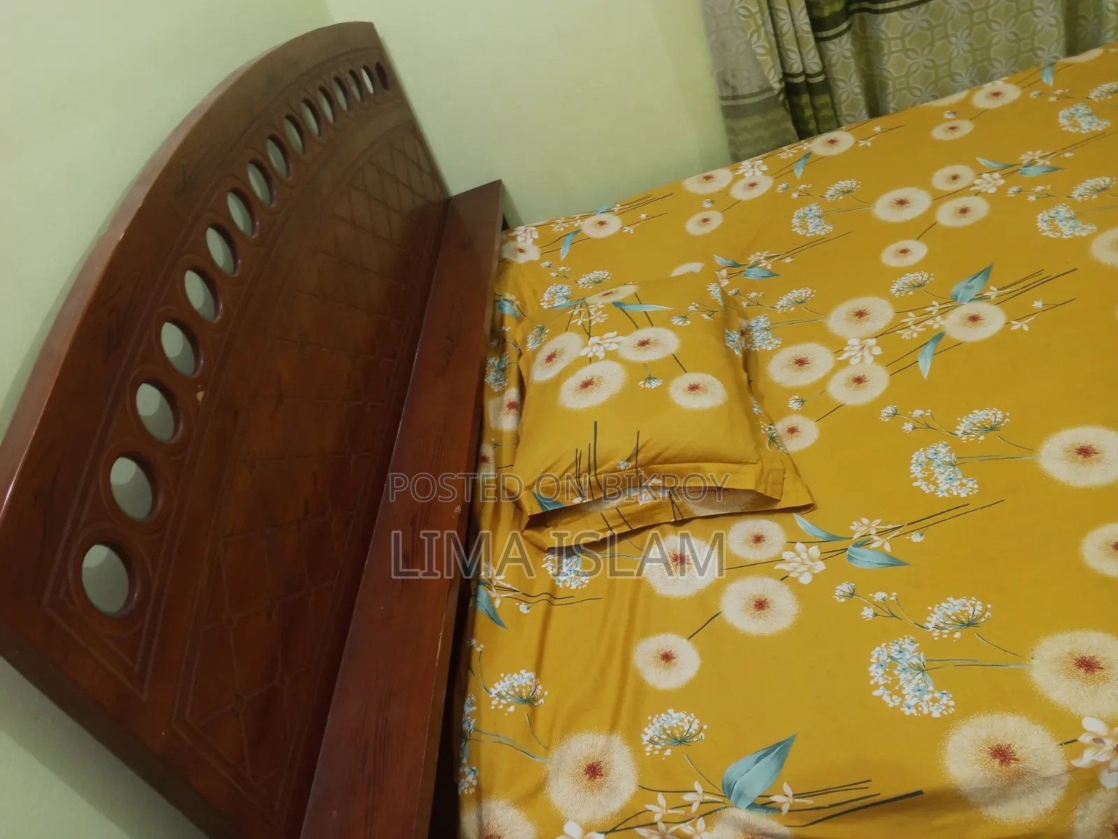 Wooden Bed 6/7