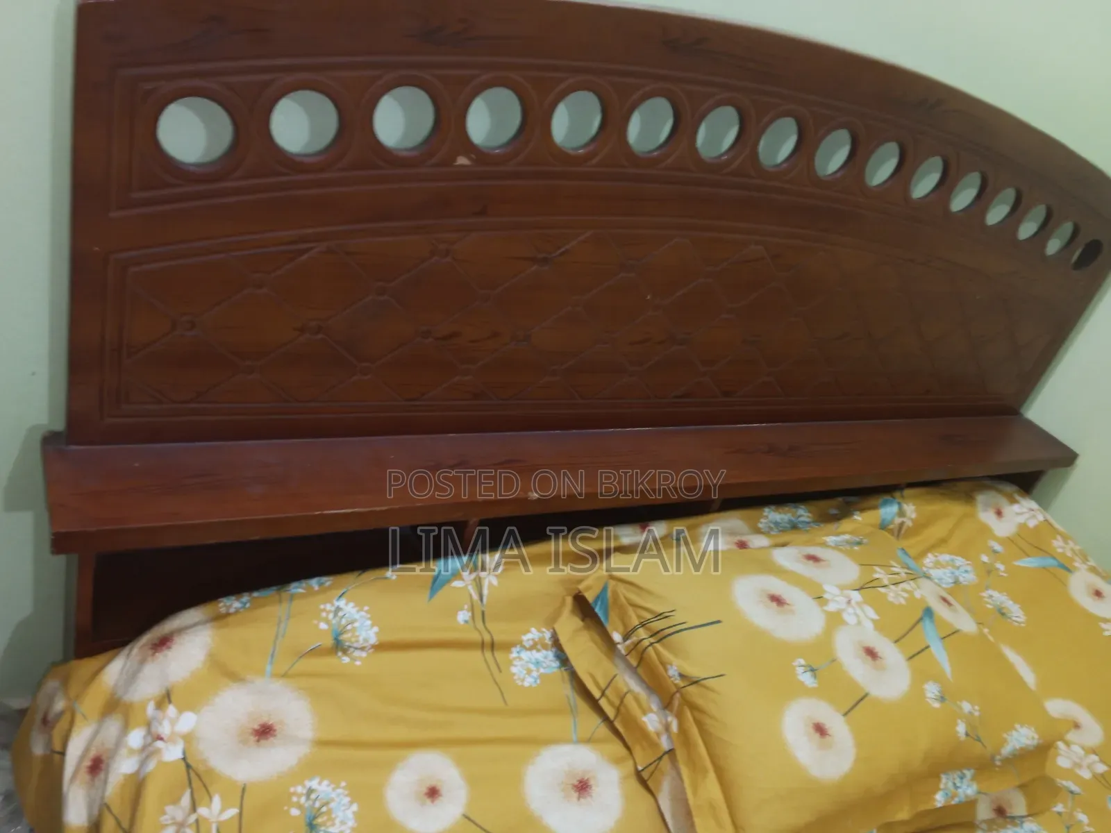 Wooden Bed 6/7