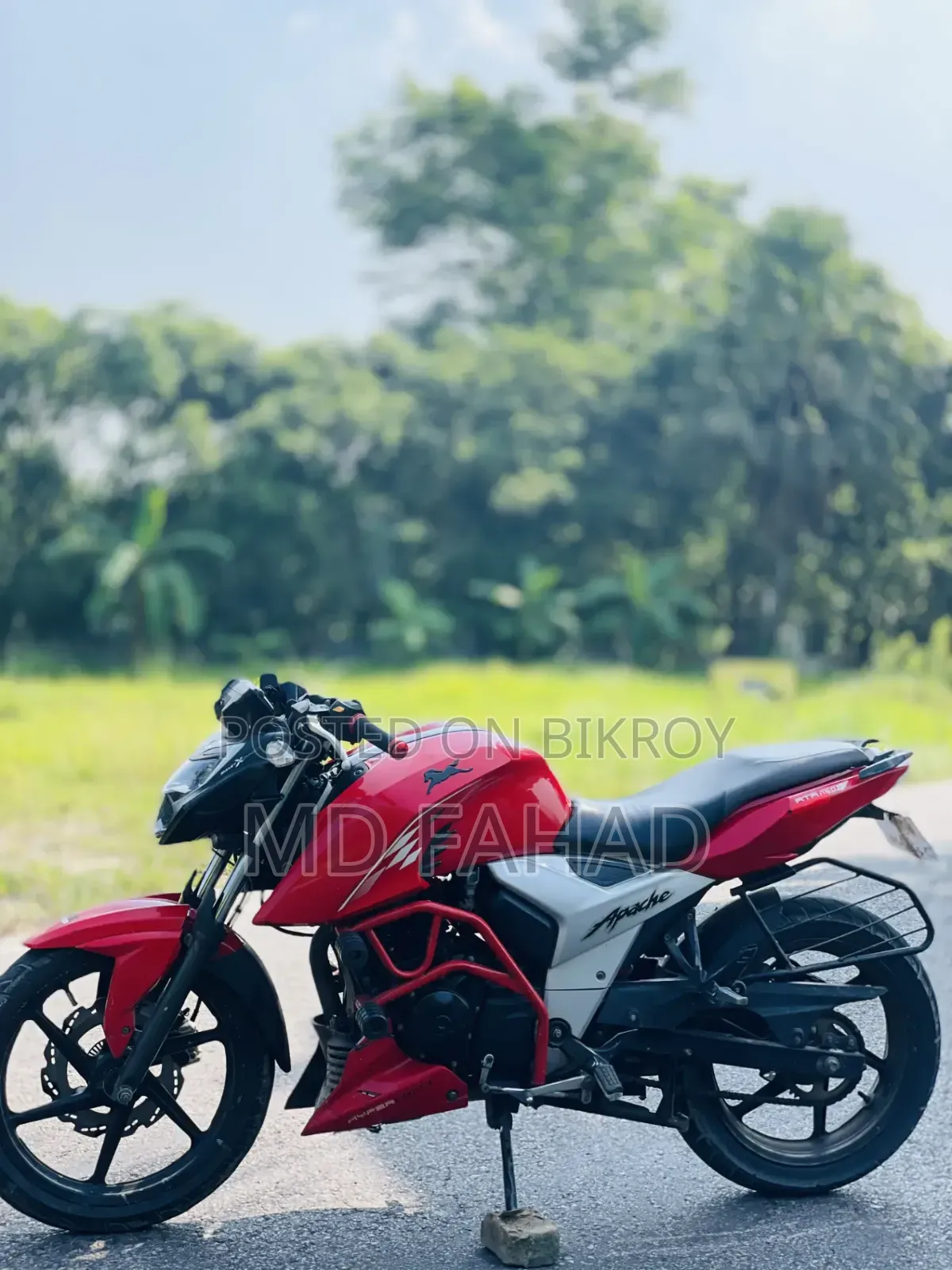 TVS Apache RTR 160 4V 2022 Red