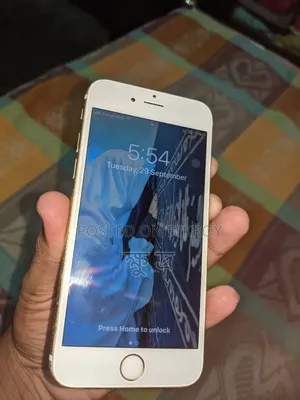 Apple iPhone 6s 64 GB Rose Gold