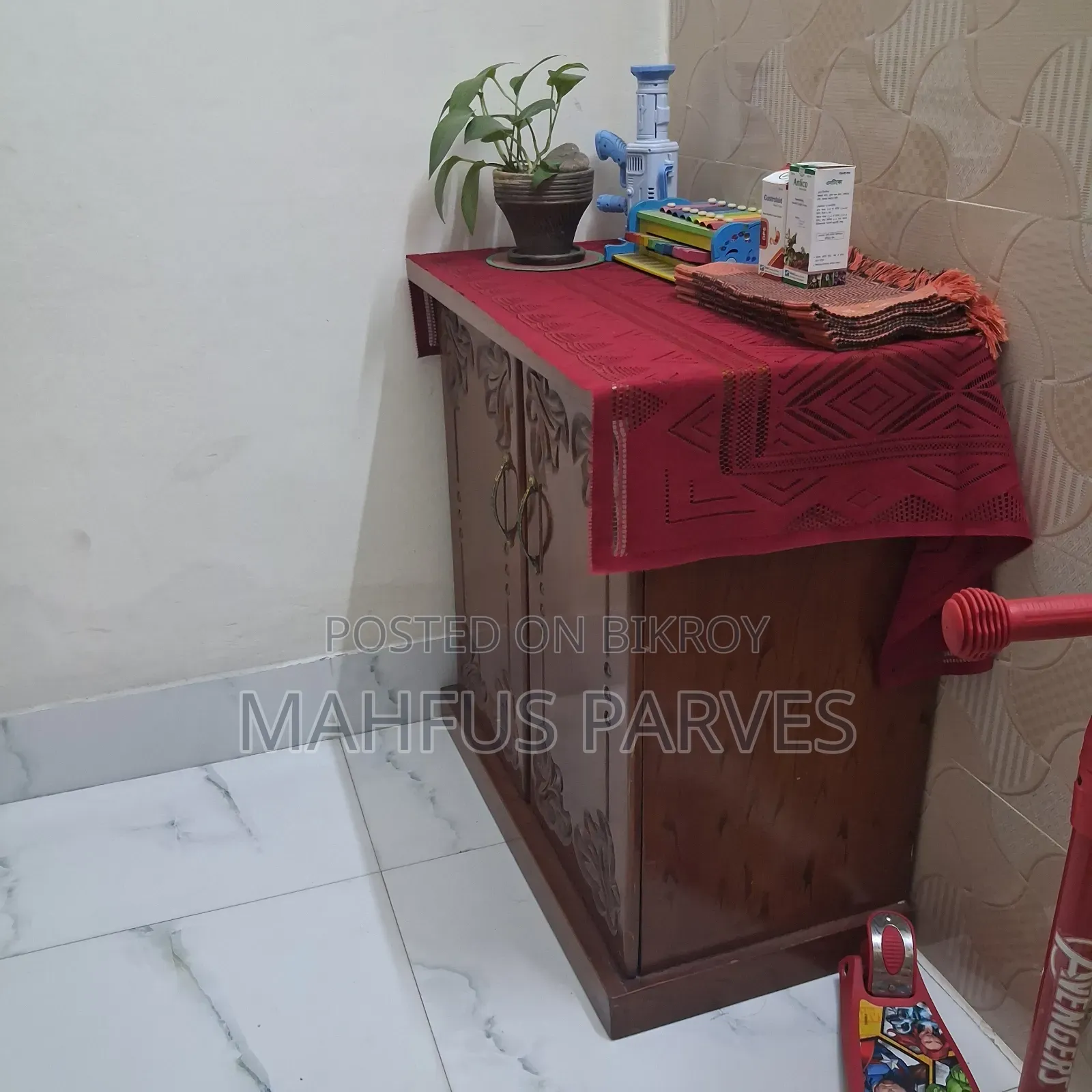 সু ক্যাবিনেট
