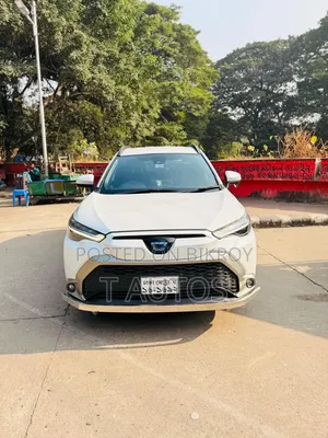 নতুন টয়োটা করোল্লা ক্রস ২০২৩ পার্ল