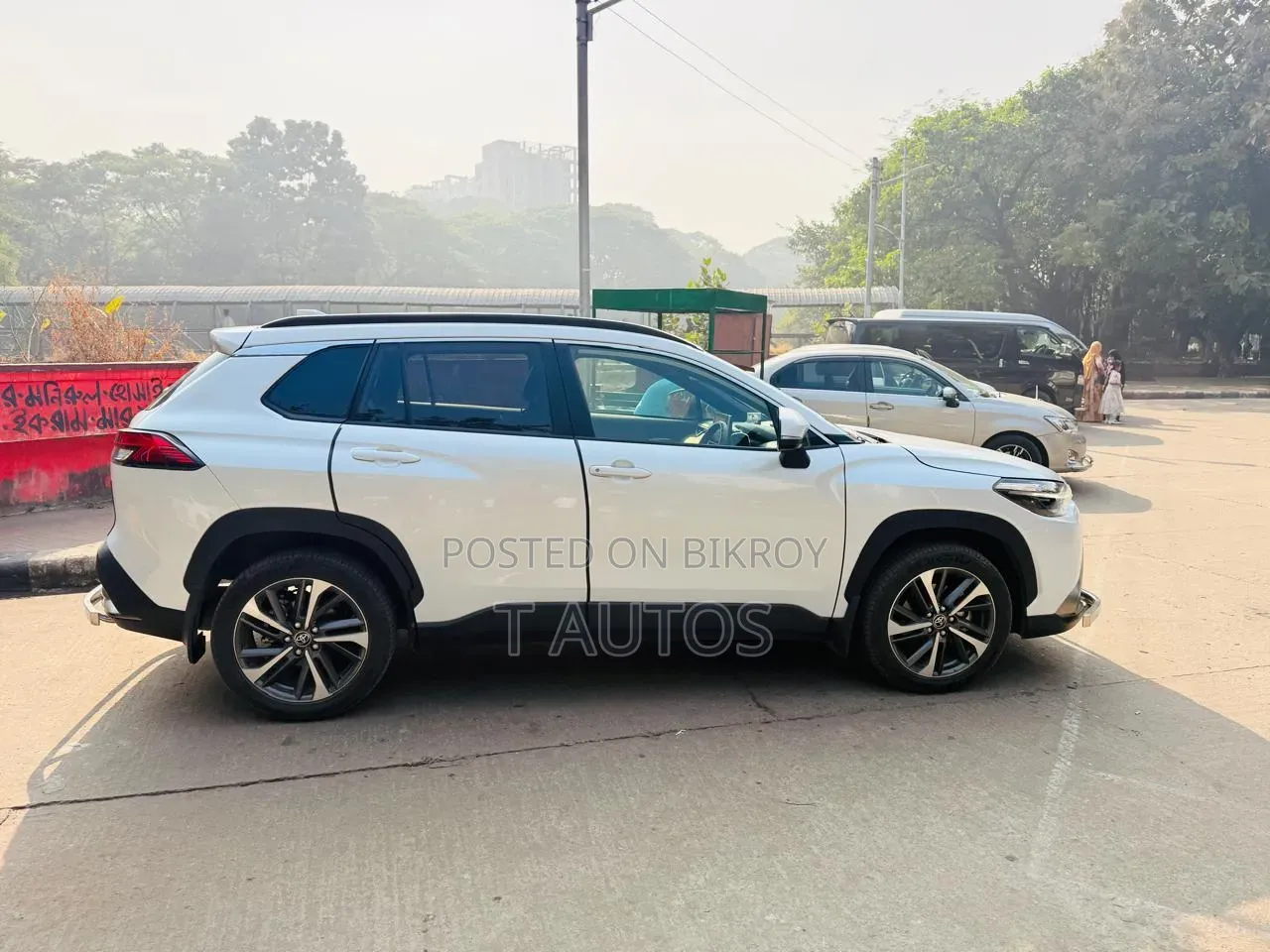 নতুন টয়োটা করোল্লা ক্রস ২০২৩ পার্ল