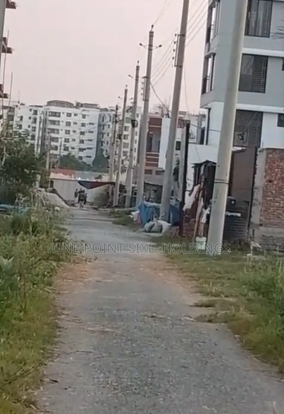 উত্তরা ৩য় পর্বে ৪ বেডরুমের অ্যাপার্টমেন্ট বিক্রয়ের জন্য