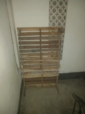 বেডরুমের জন্য খাট