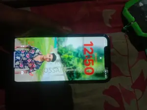 iPhone 128 GB Black