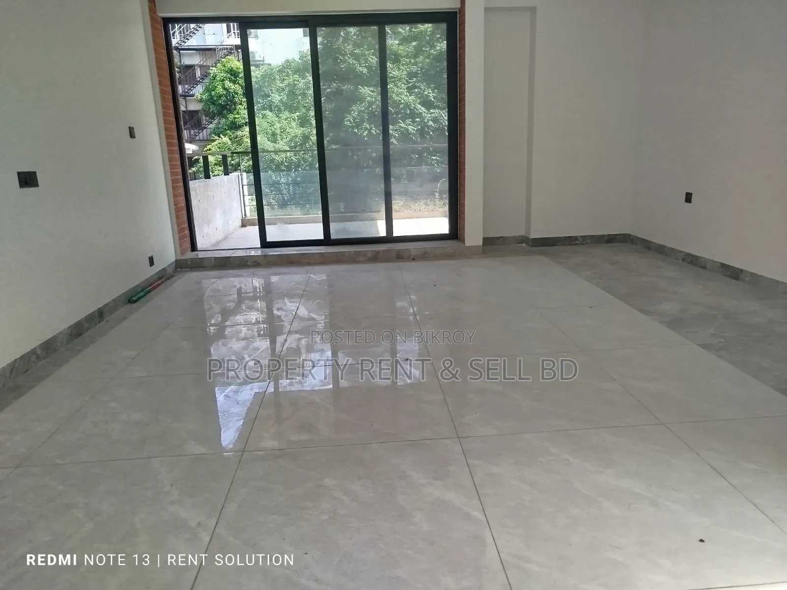 গুলশানে ৪ বেডরুমের অ্যাপার্টমেন্ট বিক্রয়