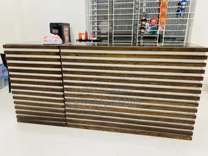 টেবিল রেস্টুরেন্ট ক্যাশ
