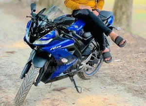নিউ ইয়ামাহা আর১৫ ভি৩ ২০২৪ ব্লু