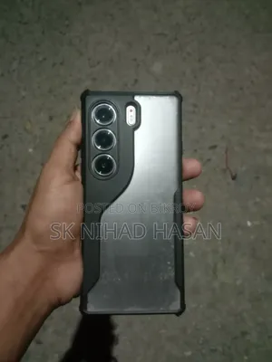 নতুন টেকনো স্পার্ক ৪০ প্রো ২৫৬ জিবি ব্ল্যাক