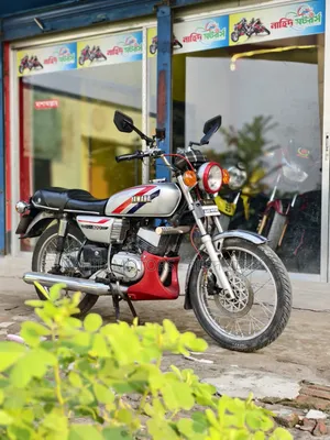 Yamaha 2000 Silver