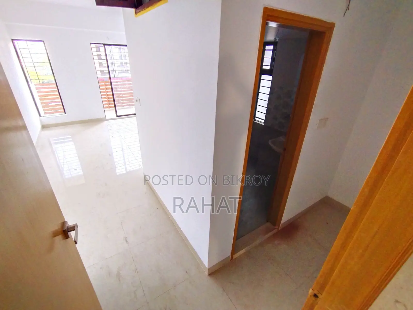 বসুন্ধরায় ৩ বেডরুমের অ্যাপার্টমেন্ট ভাড়ার জন্য