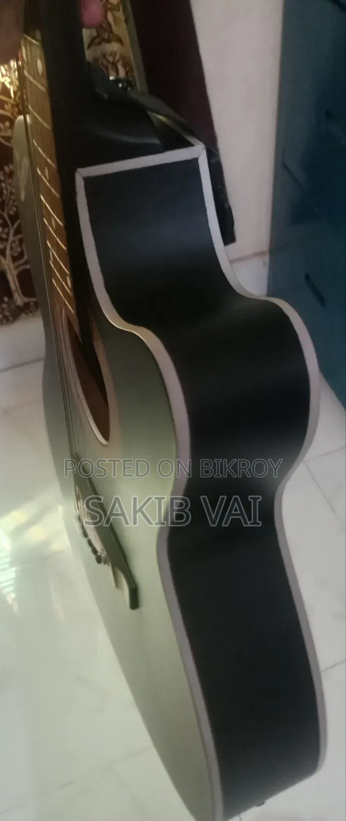 Signature Model 385 Acoustic Guitar