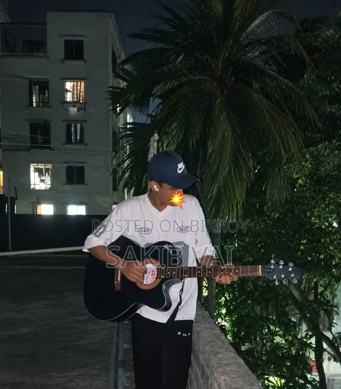 Signature Model 385 Acoustic Guitar