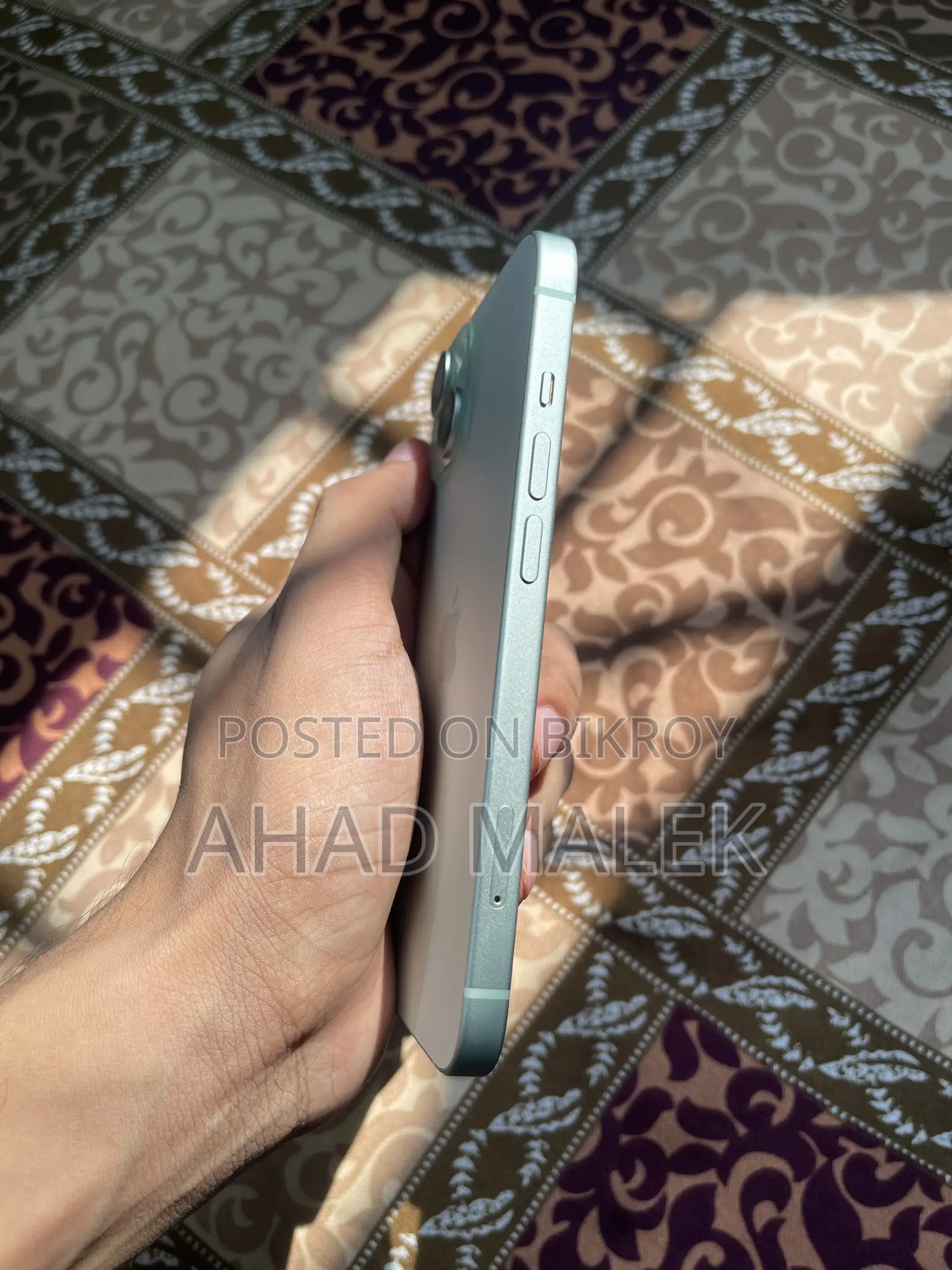 Apple iPhone 15 128 GB Green