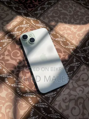 Apple iPhone 15 128 GB Green