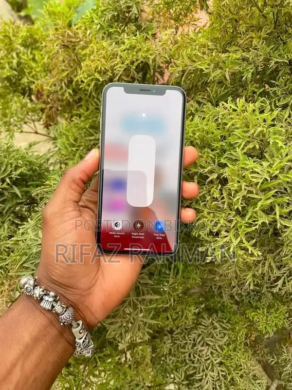 অ্যাপল আইফোন এক্সএস ২৫৬ জিবি সাদা