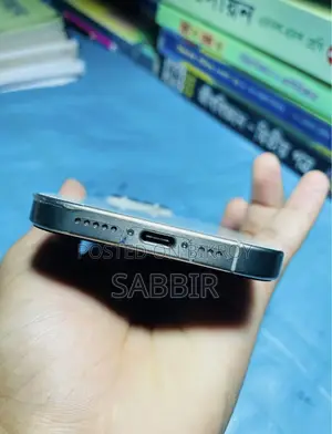 অ্যাপল আইফোন ১৫ প্রো ১২৮ জিবি হোয়াইট
