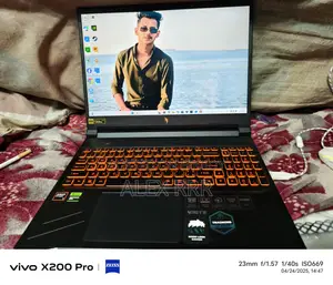 Laptop Acer Nitro V 16 AI 16GB AMD Ryzen 7 SSD 512GB