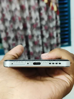 Realme P4 Pro 128 GB Silver
