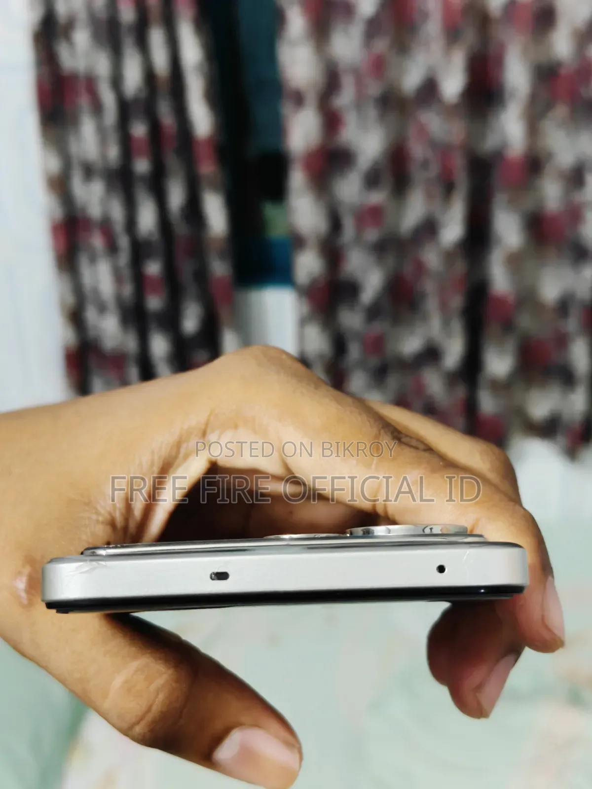 Realme P4 Pro 128 GB Silver