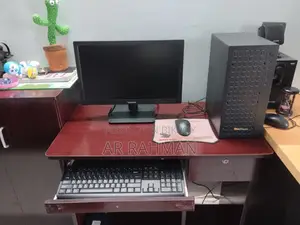 Desktop Computer Lenovo 16GB AMD Ryzen SSD 256GB