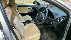 টয়োটা অ্যালিওন ২০১৬ সিলভার