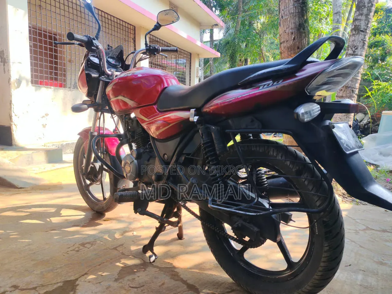 Bajaj Discover 100 2015 Red