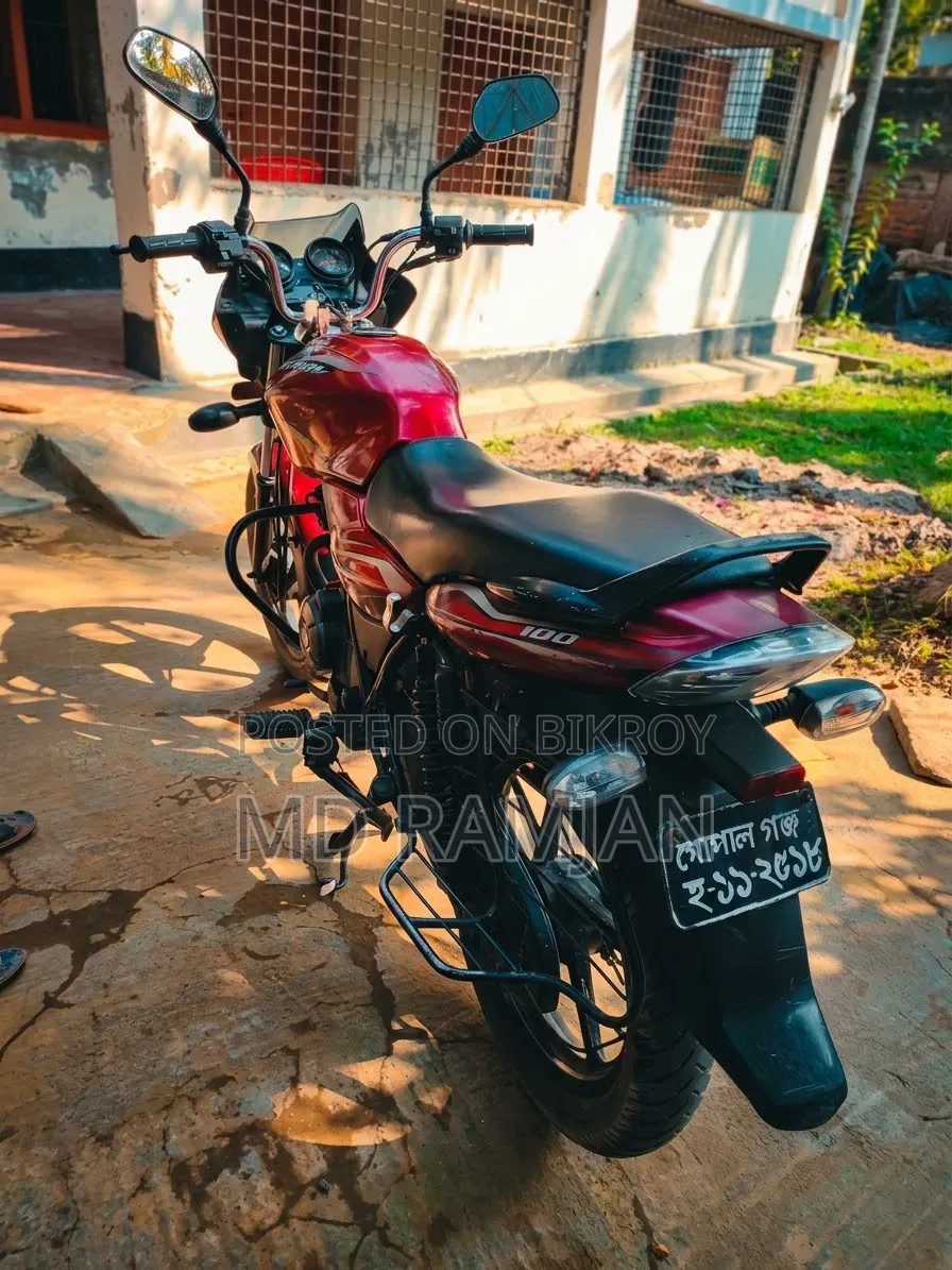 Bajaj Discover 100 2015 Red